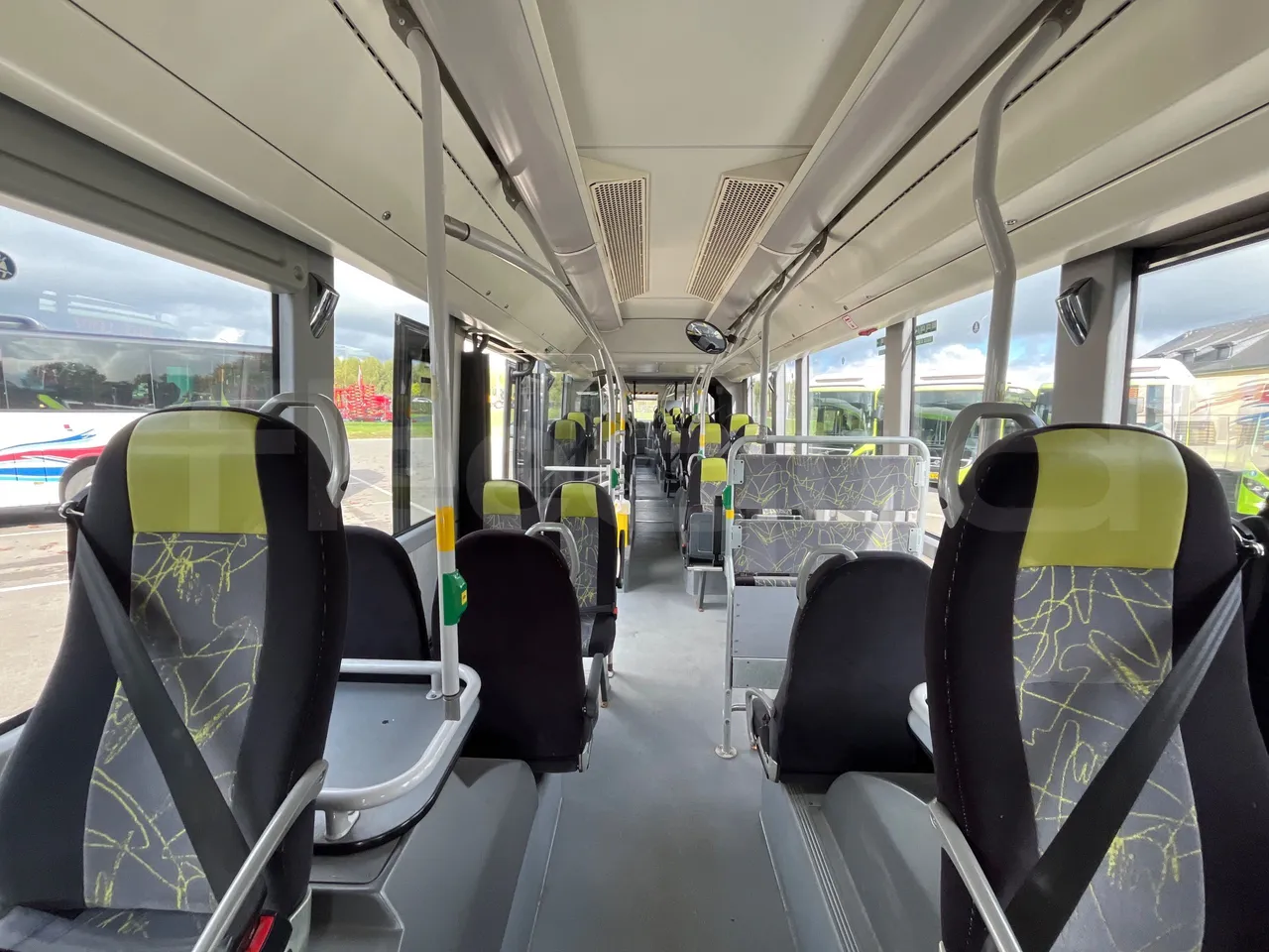 Volvo G891H L291LH24J8100 / Euro 6 - 177 Kw - 18.750 Mt - interior reverse seats driver height