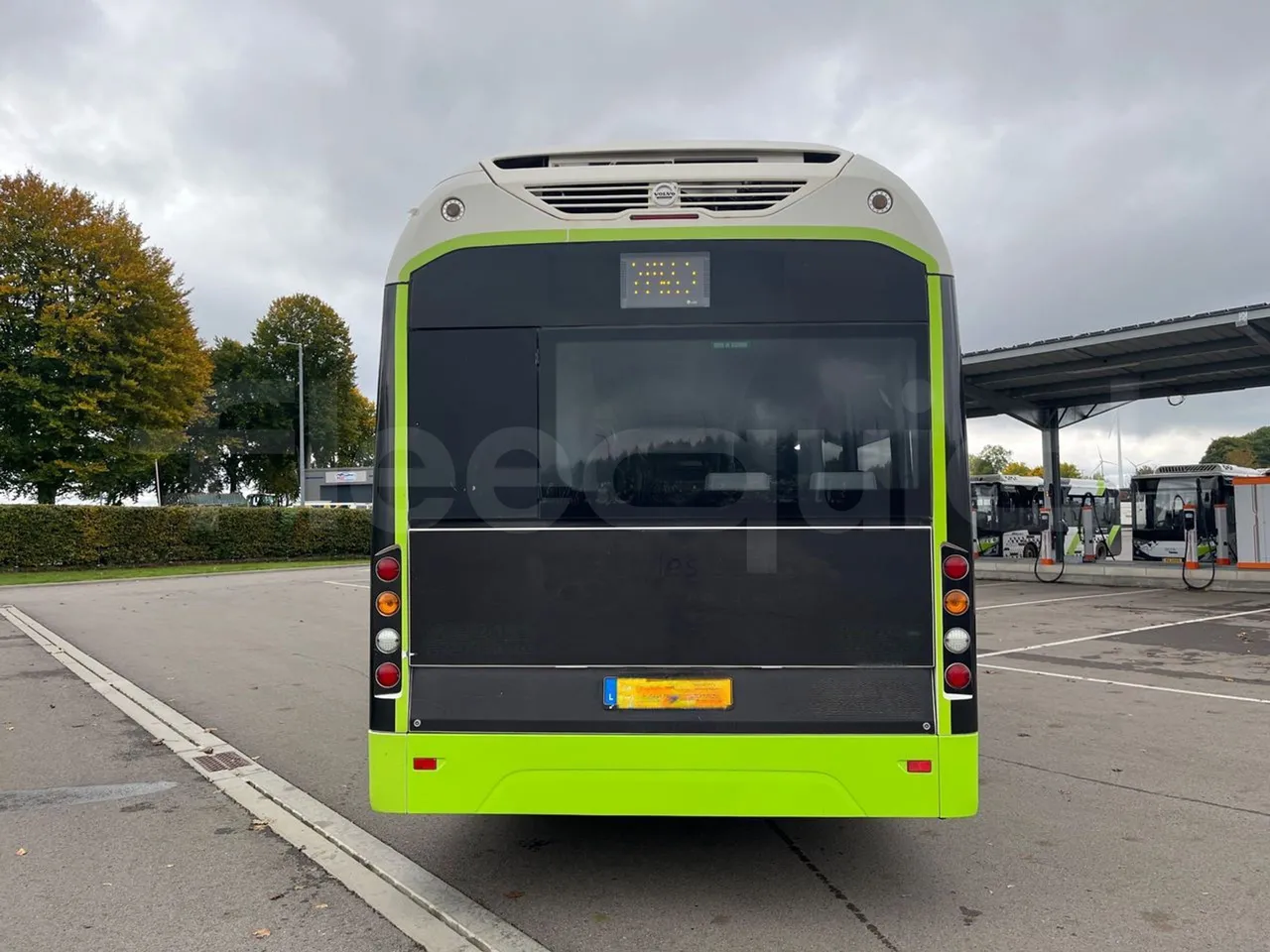 Volvo G891H L291LH24J8100 / Euro 6 - 177 Kw - 18.750 Mt - rear hatch closed