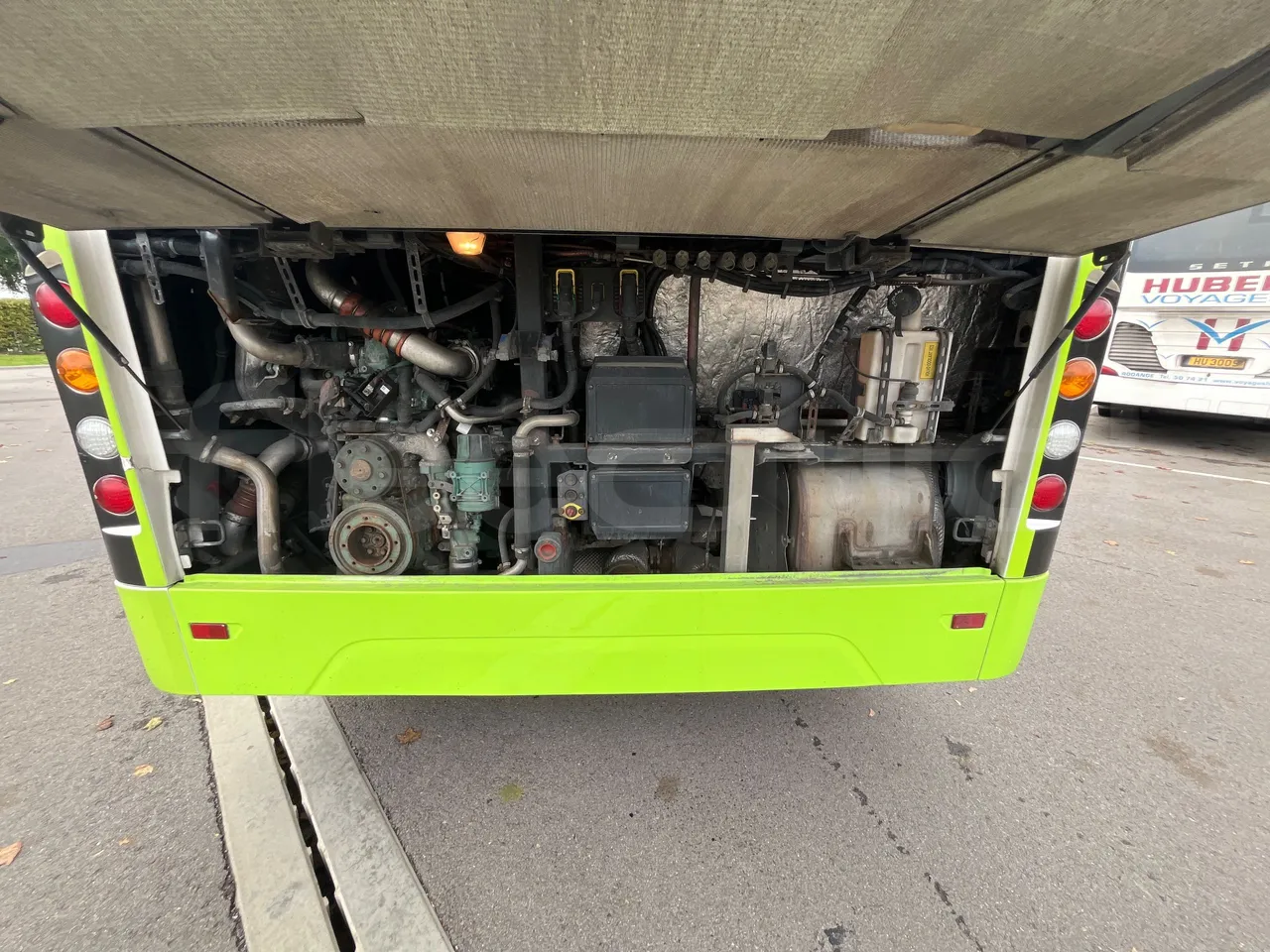 Volvo G891H L291LH24J8100 / Euro 6 - 177 Kw - 18.750 Mt - rear hatch open