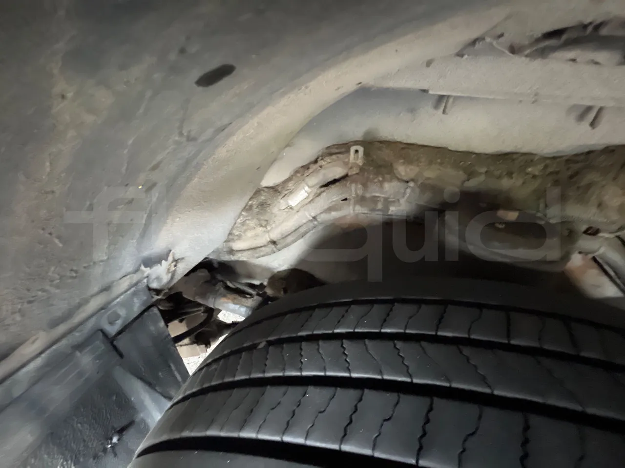 Volvo G891H L291LH24J8100 / Euro 6 - 177 Kw - 18.750 Mt - axle 2 shock absorbers 2 left