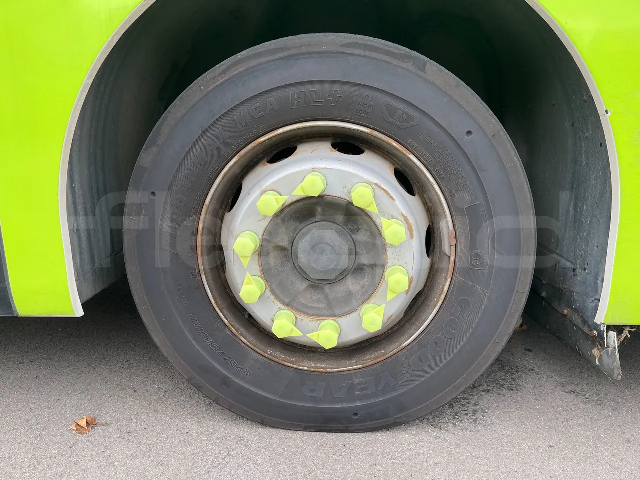 Volvo G891H L291LH24J8100 / Euro 6 - 177 Kw - 18.750 Mt - front left tire measurements