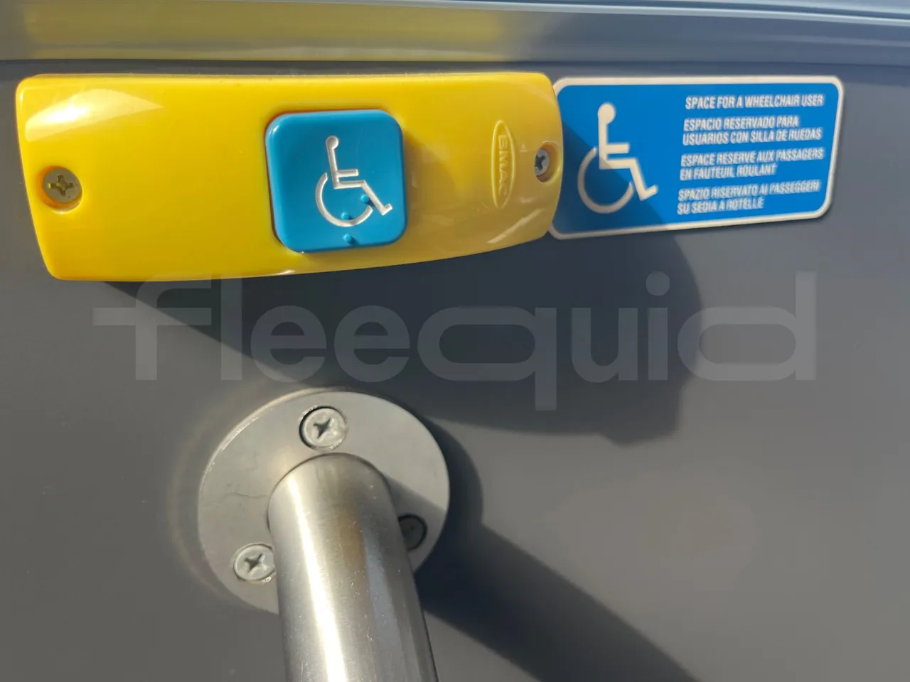 Indcar Mobi WGIVMY11 - Euro6 - 132kW - 8.000mt - folding seat photo