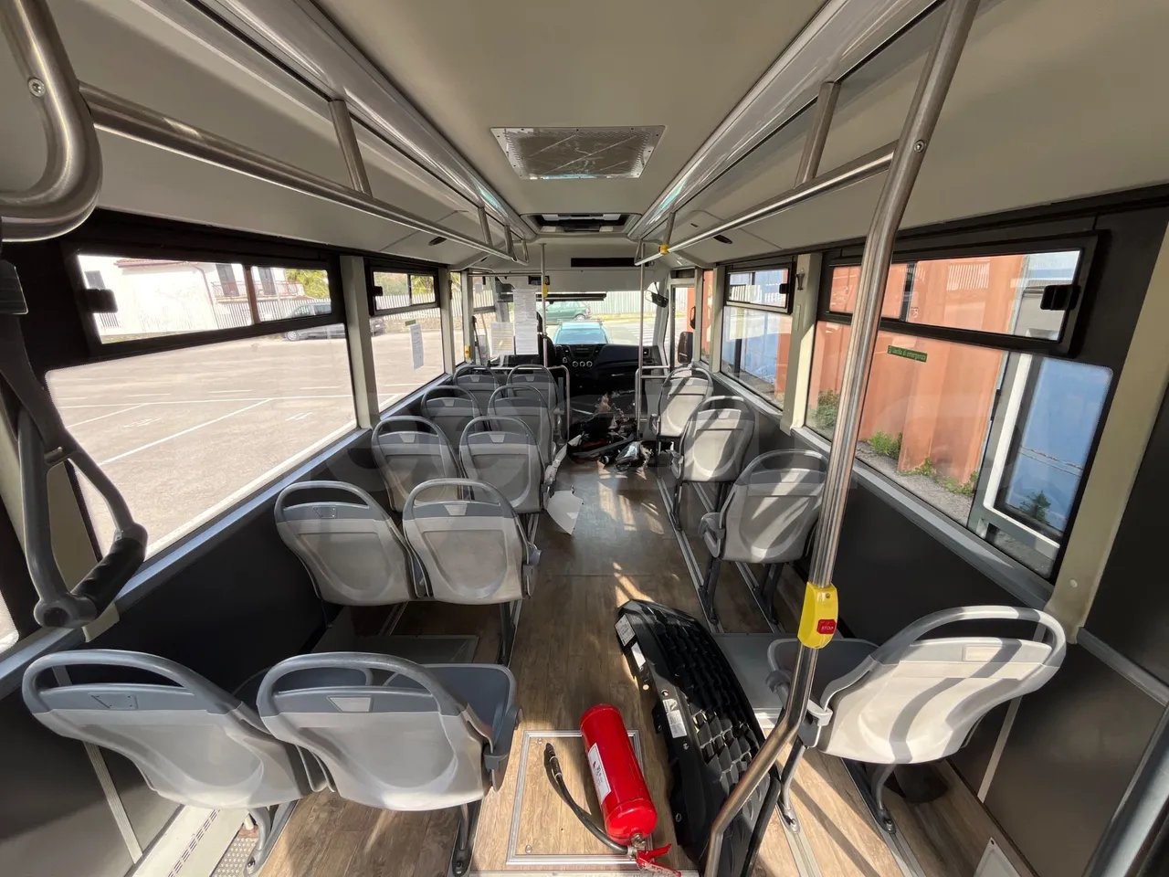 Indcar Mobi WGIVMY11 - Euro6 - 132kW - 8.000mt - forward view all seats last row height