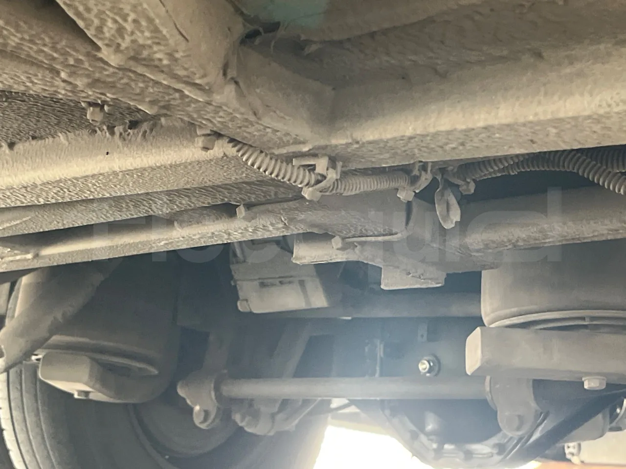 Indcar Mobi WGIVMY11 - Euro6 - 132kW - 8.000mt - axle 2 shock absorbers 2 left