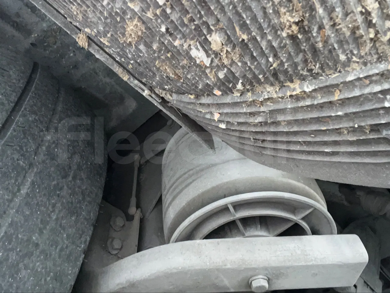 Indcar Mobi WGIVMY11 - Euro6 - 132kW - 8.000mt - axle 2 shock absorbers 2 left