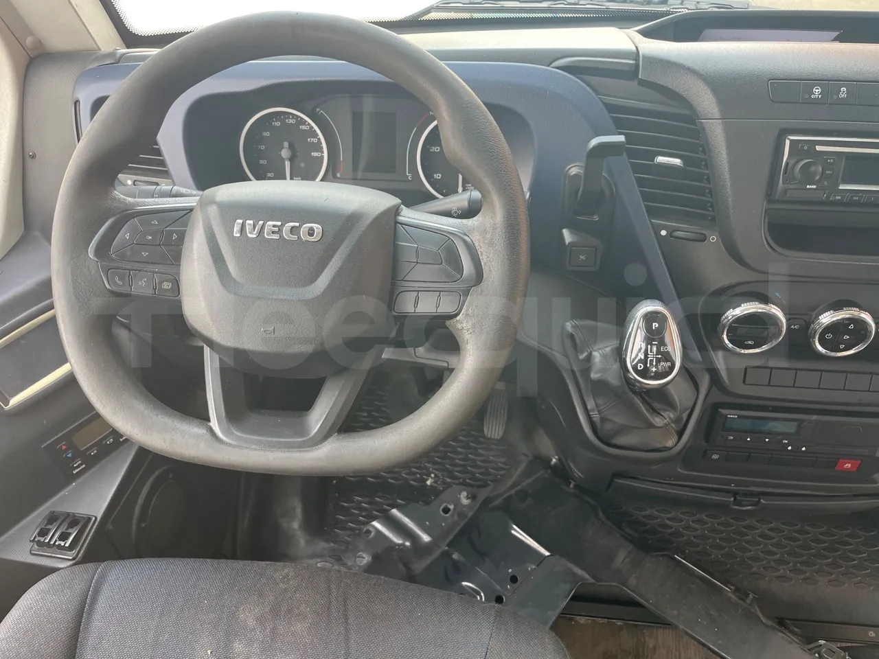 Indcar Mobi WGIVMY11 - Euro6 - 132kW - 8.000mt - steering wheel photo
