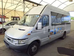 Iveco Daily A50C/19/H - EUR3 - 92kW -6.948m - 3/4 front left (mandatory for bus to scrap)