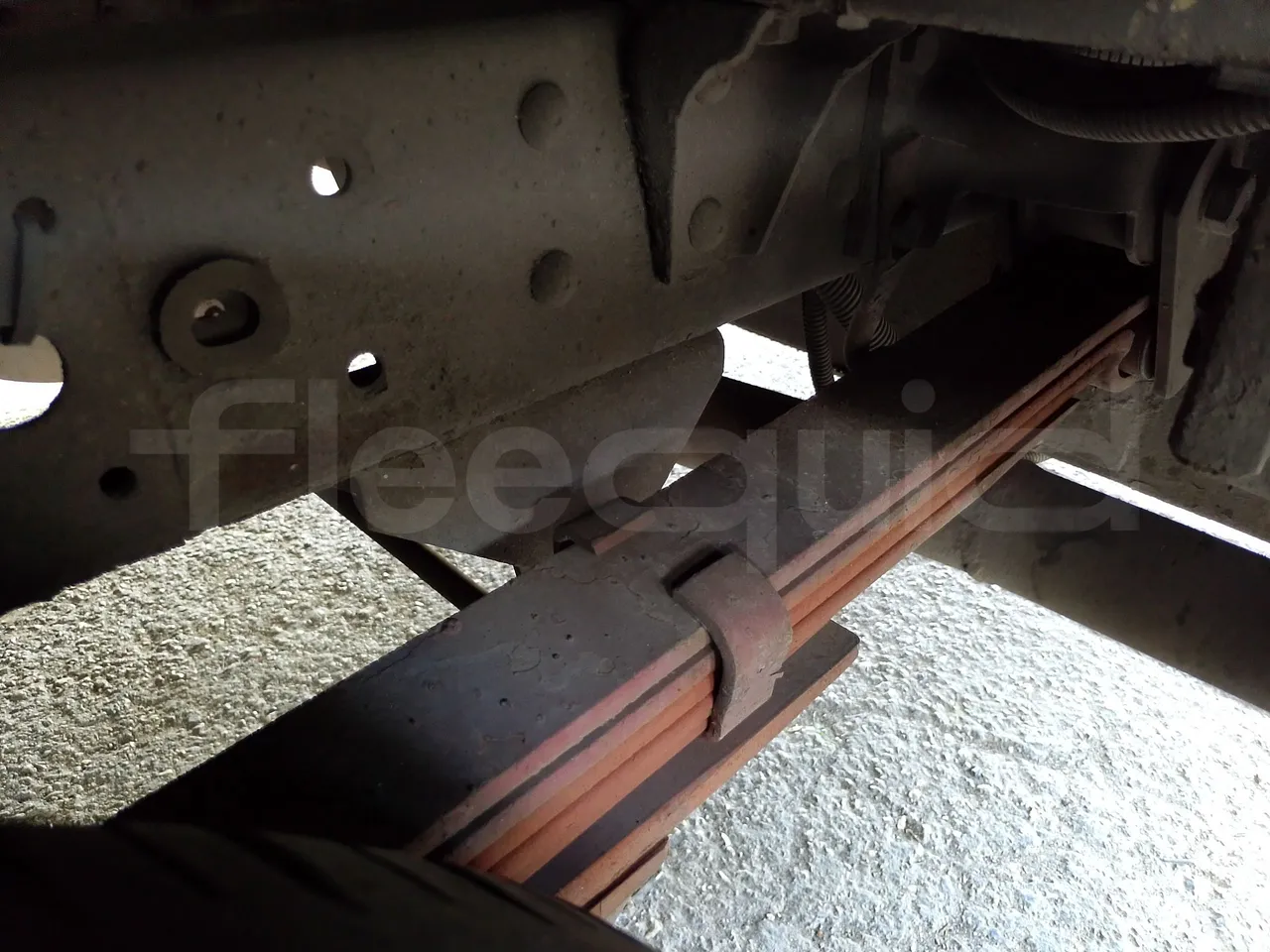 Iveco Daily A50C/19/H - EUR3 - 92kW -6.948m - axel 2 air springs 1 right