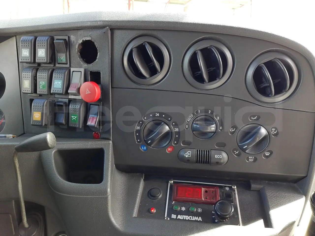 Iveco Daily A50C/19/H - EUR3 - 92kW -6.948m - onboard devices 1