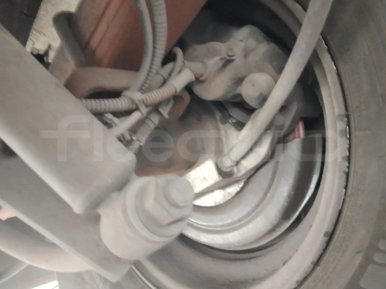 Iveco Daily A50C/19/H - EUR3 - 92kW -6.948m - axel 3 caliper brakes left