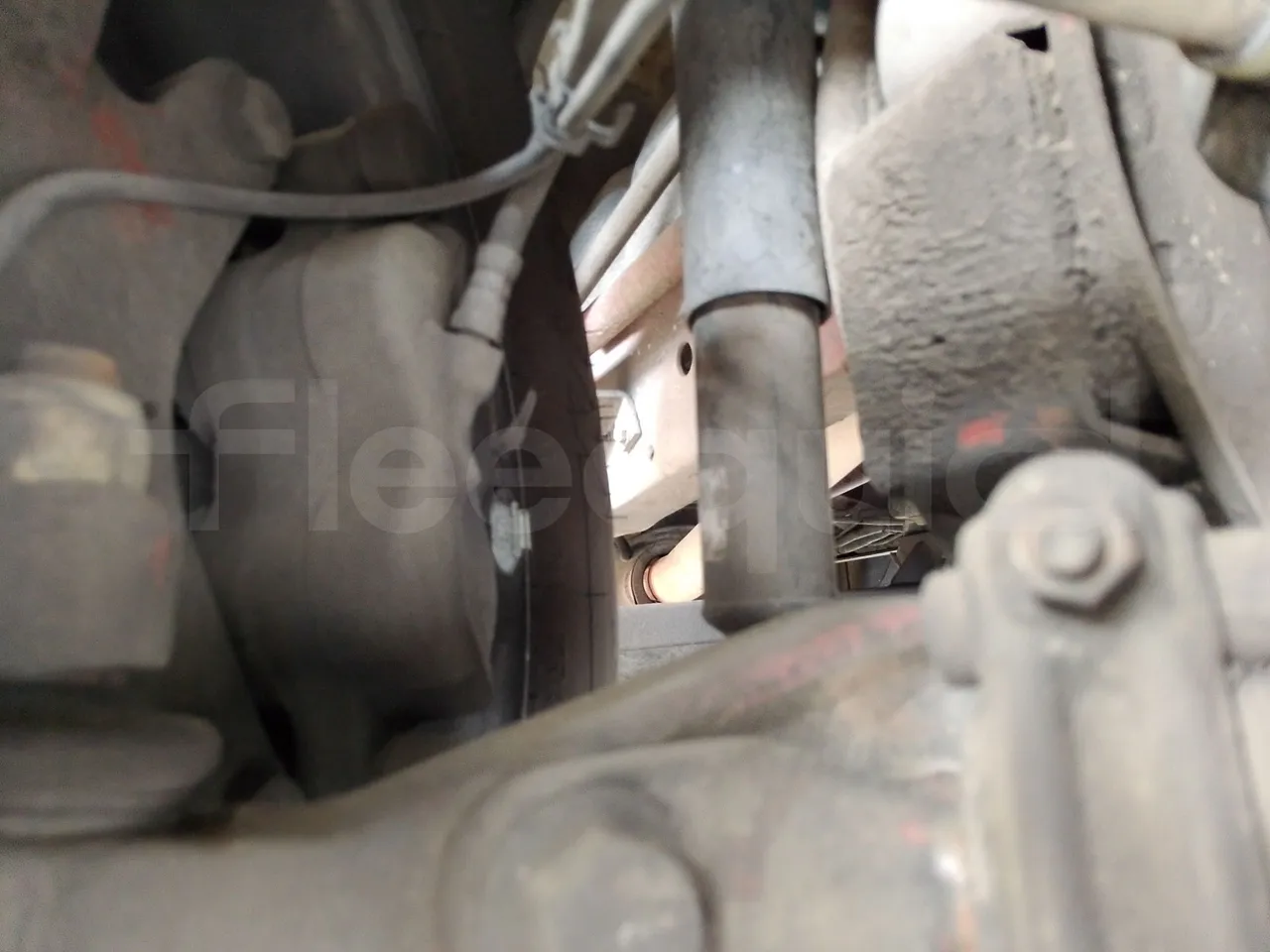 Iveco Daily A50C/19/H - EUR3 - 92kW -6.948m - front brake calipers left