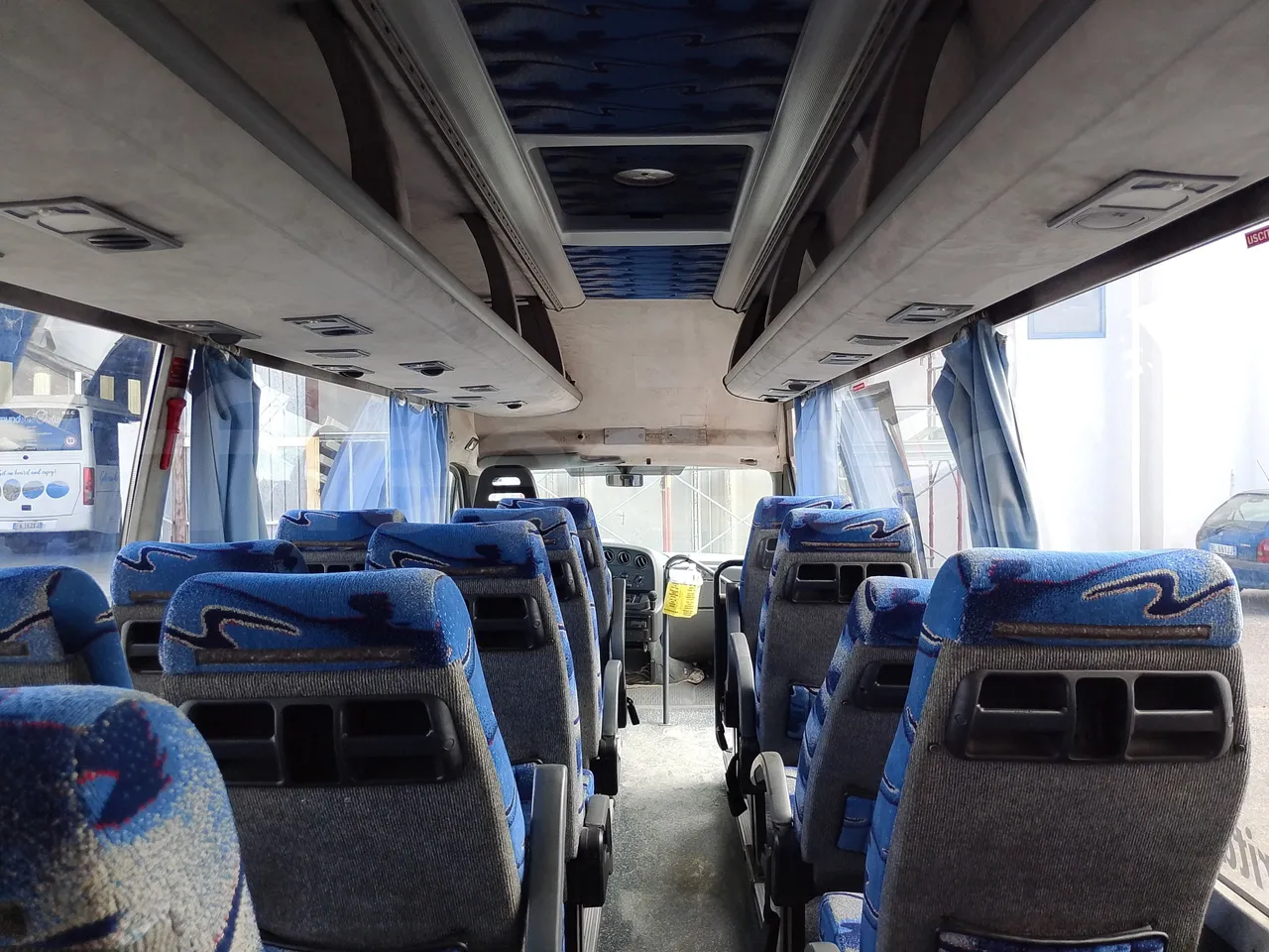 Iveco Daily A50C/19/H - EUR3 - 92kW -6.948m - forward view all seats last row height