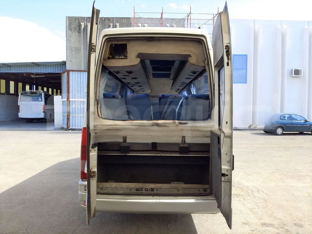 Iveco Daily A50C/19/H - EUR3 - 92kW -6.948m - luggage rack photo