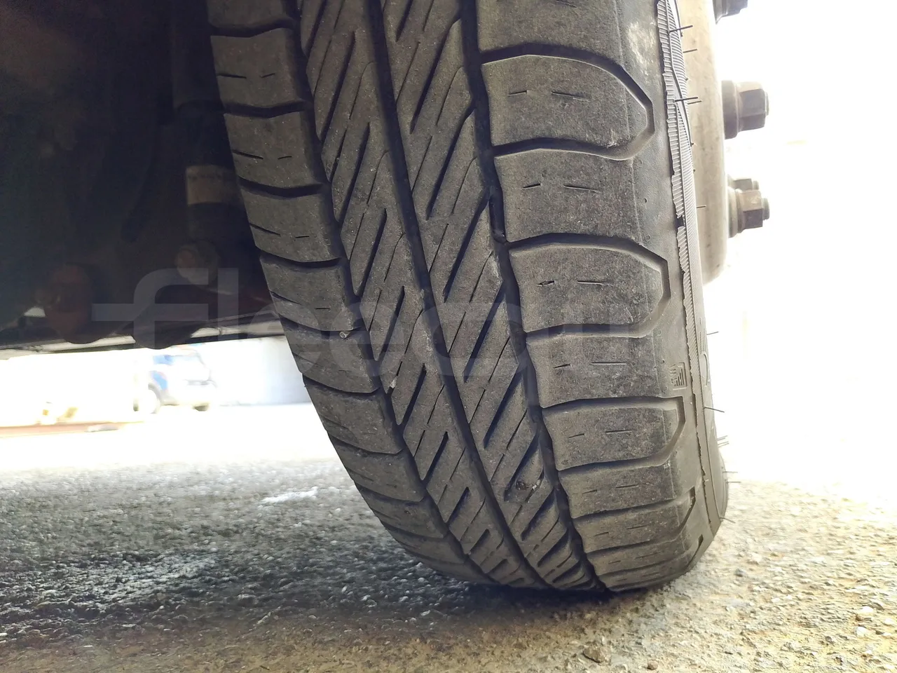 Iveco Daily A50C/19/H - EUR3 - 92kW -6.948m - tread condition front tires right