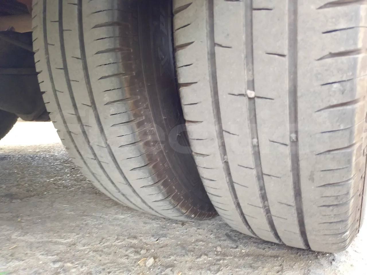 Iveco Daily A50C/19/H - EUR3 - 92kW -6.948m - tread condition third axle tires left