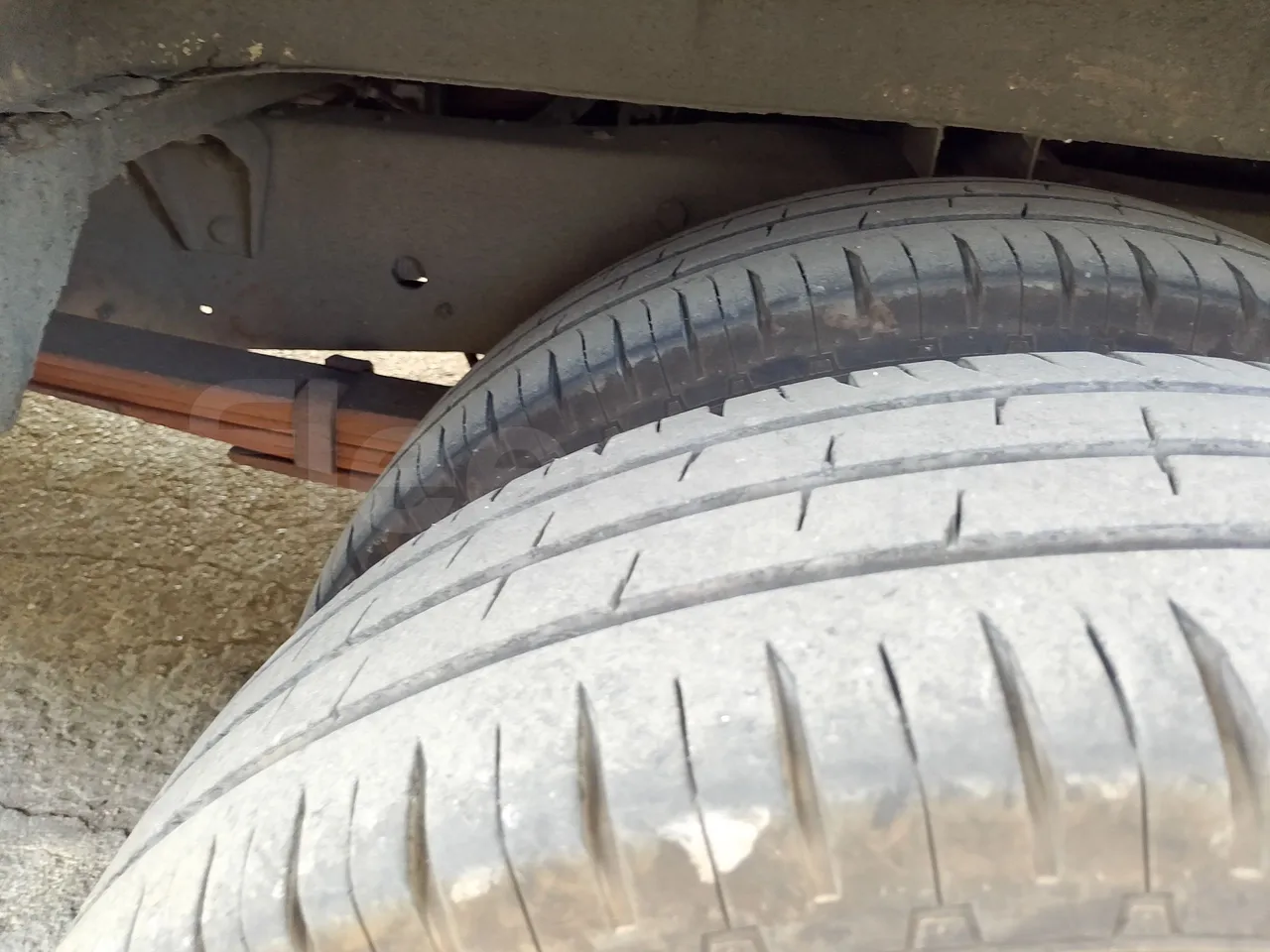 Iveco Daily A50C/19/H - EUR3 - 92kW -6.948m - tread condition third axle tires right