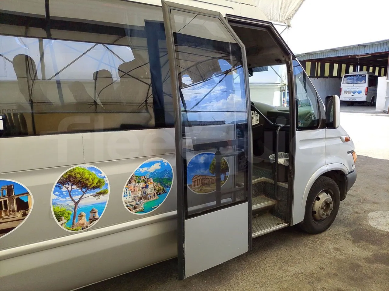 Iveco Daily A50C/19/H - EUR3 - 92kW -6.948m - platform open photo