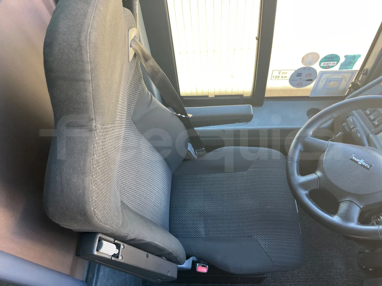 Van Hool Astronef T916 SF3 - Euro5 - 340kW - 13.200mt - driver's seat photo