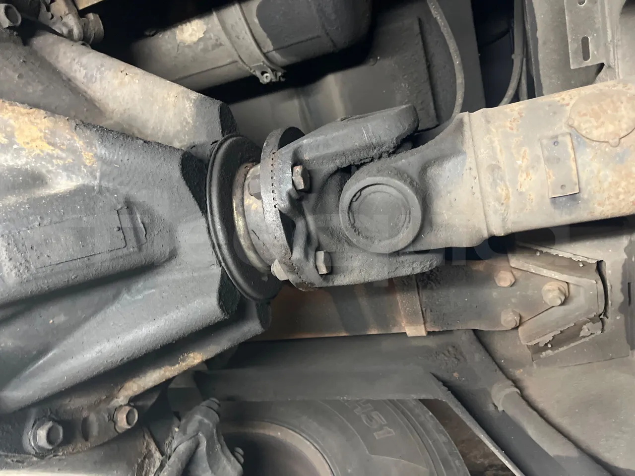 Van Hool Astronef T916 SF3 - Euro5 - 340kW - 13.200mt - driveshaft photo