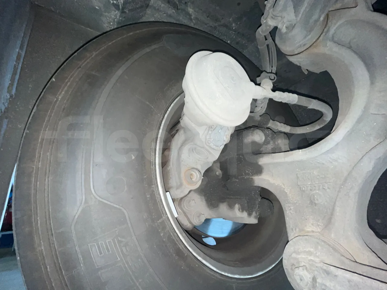 Van Hool Astronef T916 SF3 - Euro5 - 340kW - 13.200mt - front brake calipers right