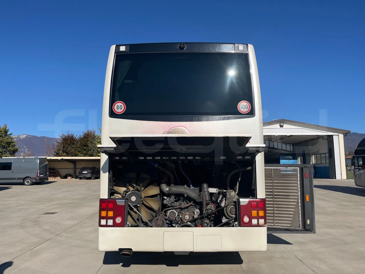 Van Hool Astronef T916 SF3 - Euro5 - 340kW - 13.200mt - rear hatch open