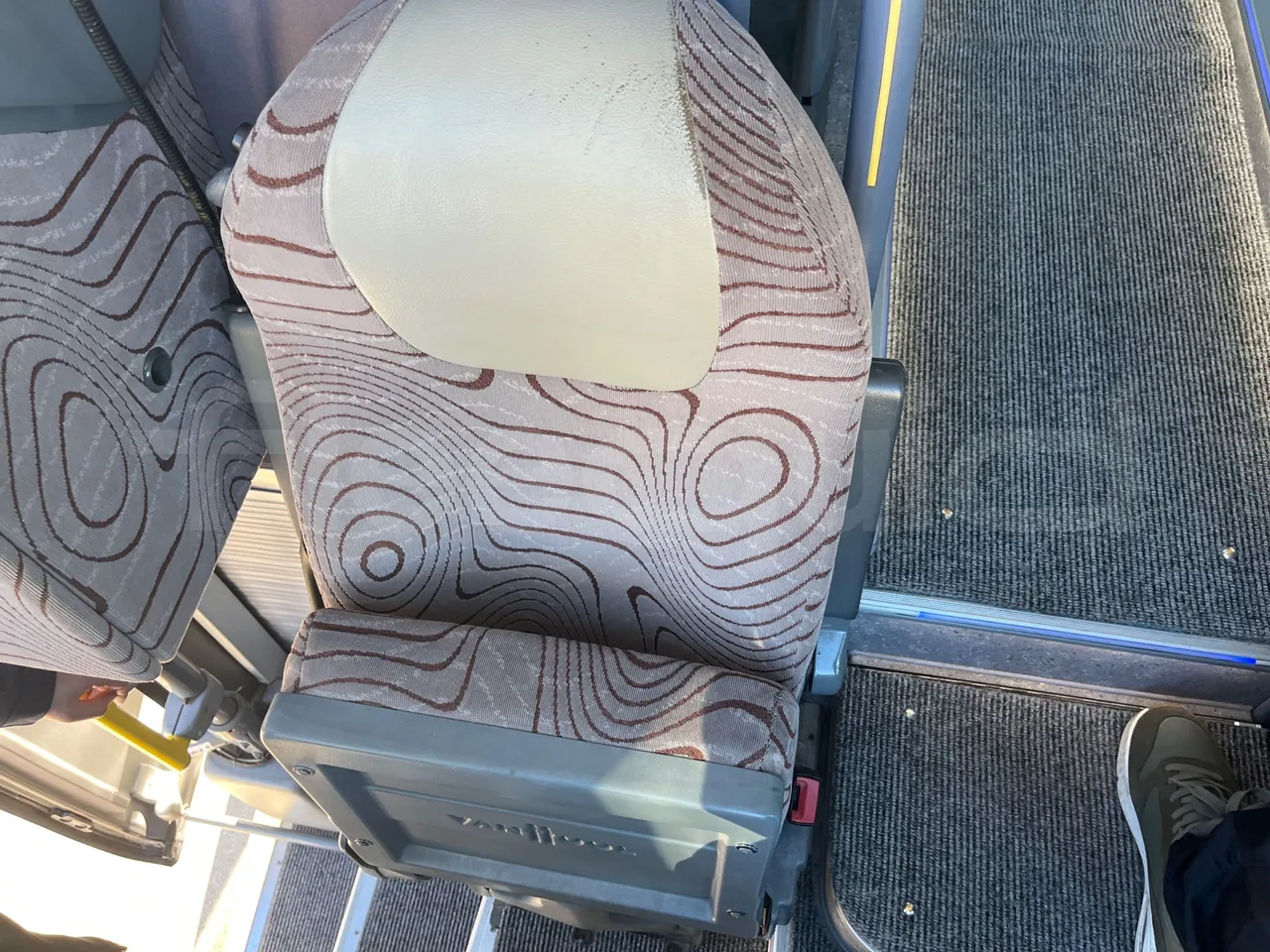 Van Hool Astronef T916 SF3 - Euro5 - 340kW - 13.200mt - hostess seat photo