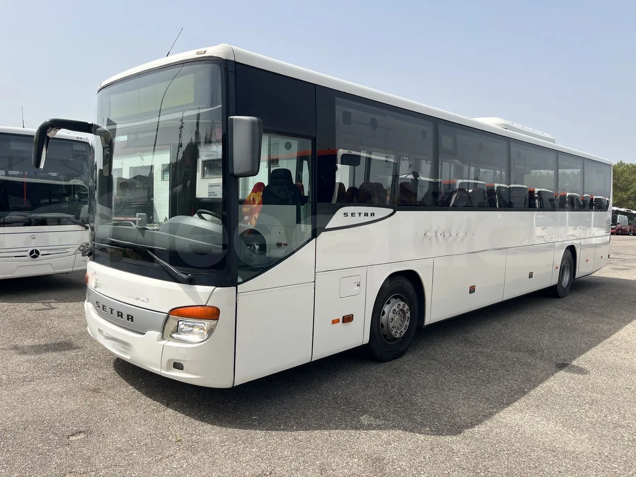 Setra S415 - 3/4 Front Left Side
