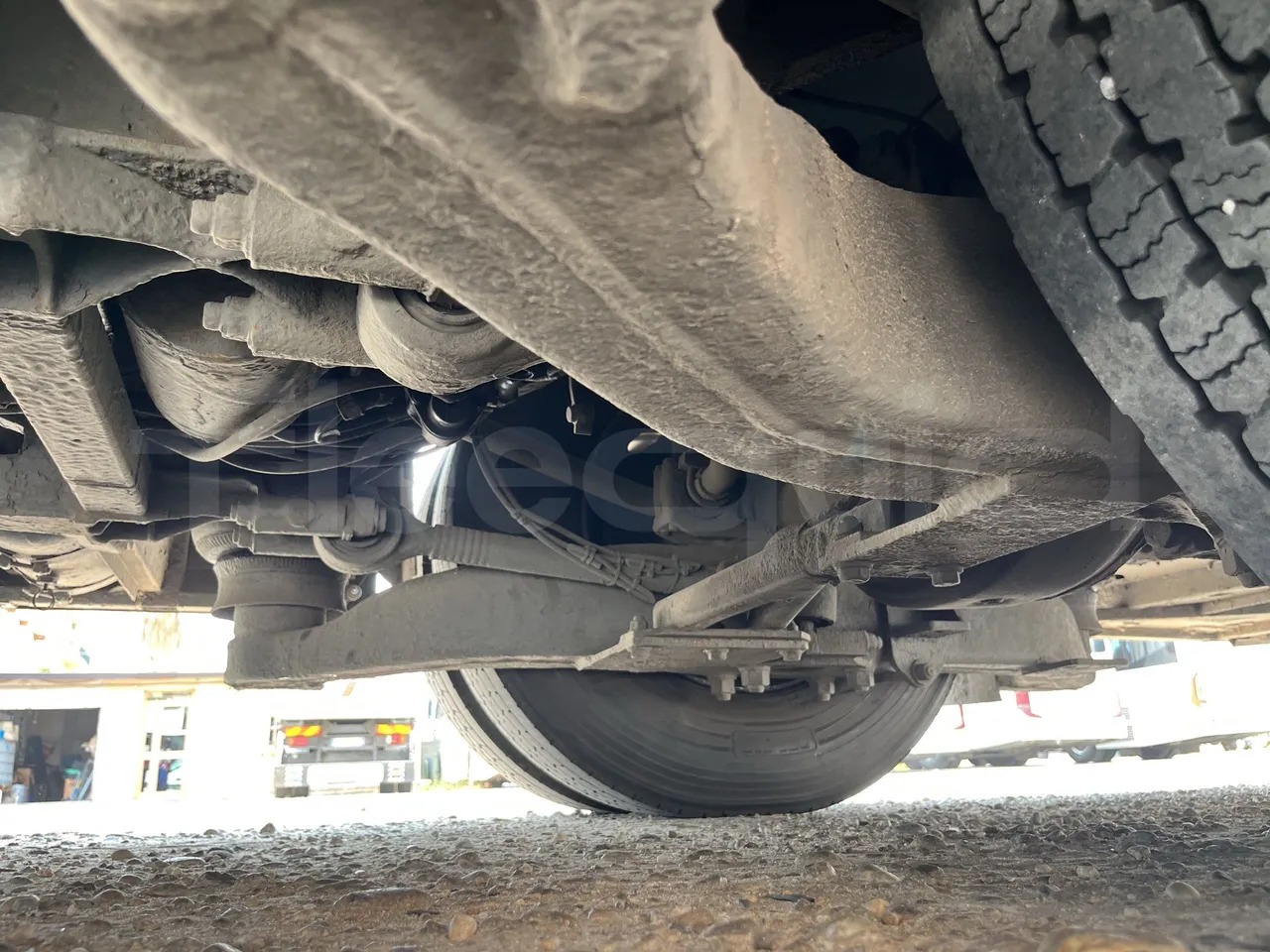 Setra S415 - Second Axle Discs Right Side