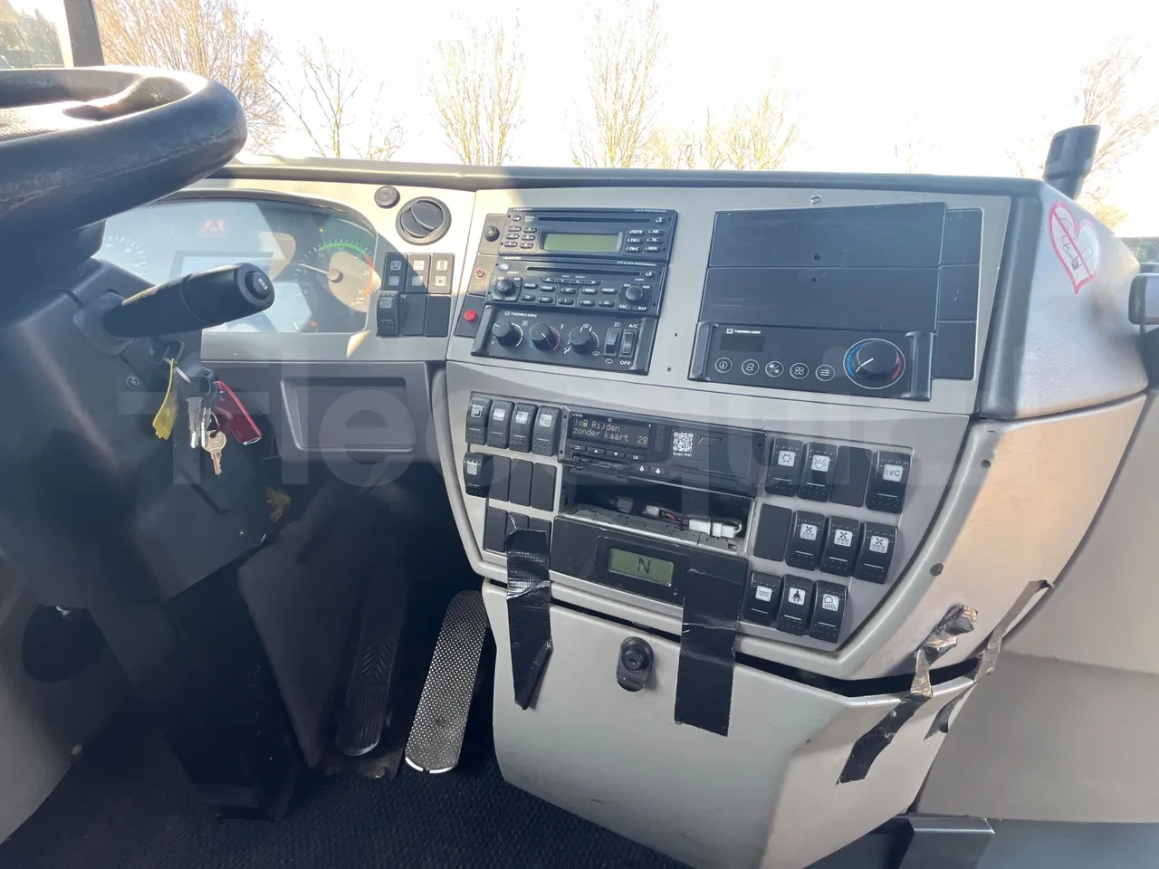 Vdl SB4000 SB4000  - Euro4 - 266kW - 12mt - radio accessories photo