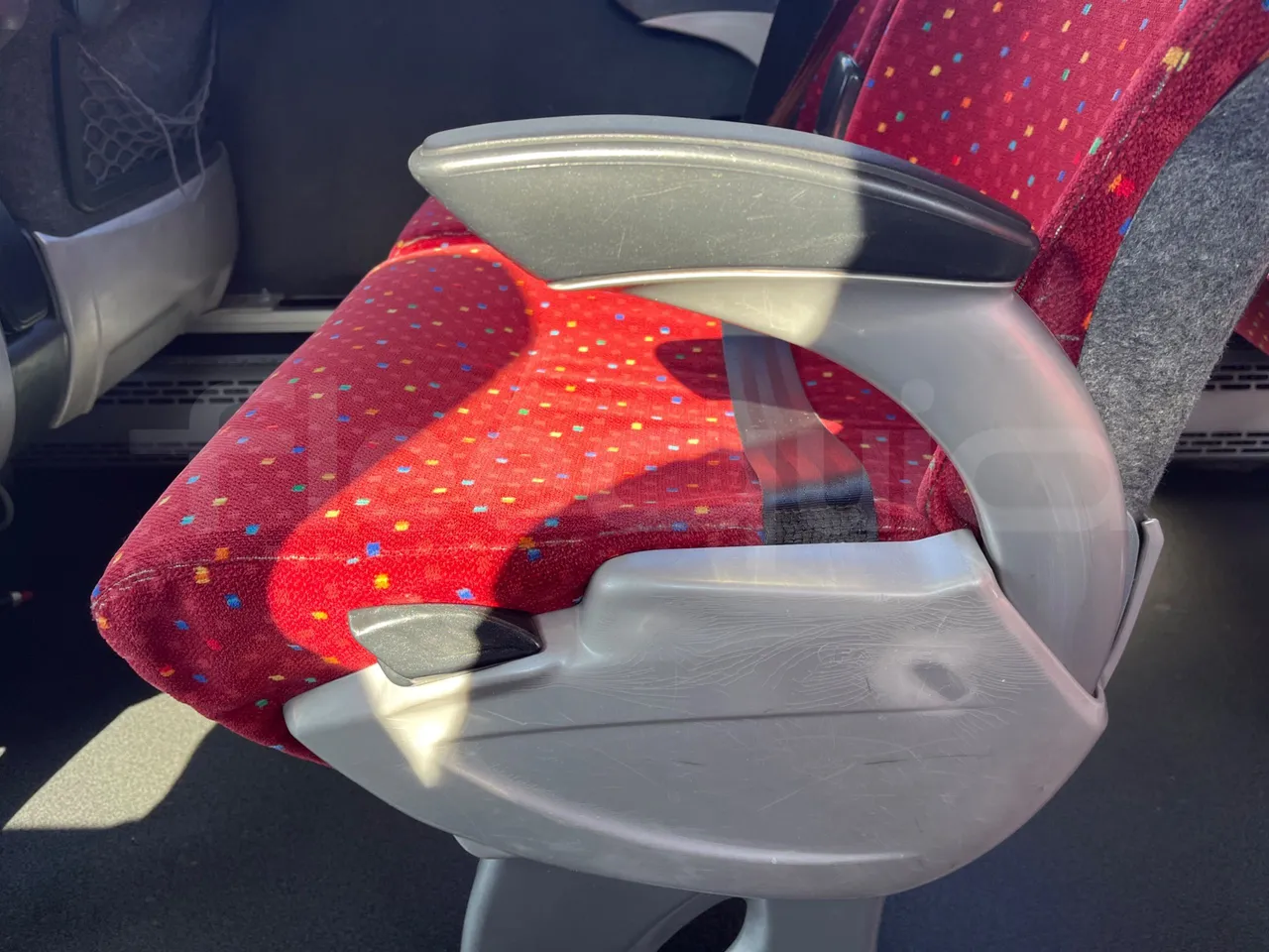 Vdl SB4000 SB4000  - Euro4 - 266kW - 12mt - armrest detail photo