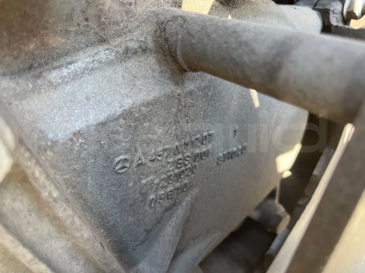 Mercedes-Benz Noge - engine plate photo