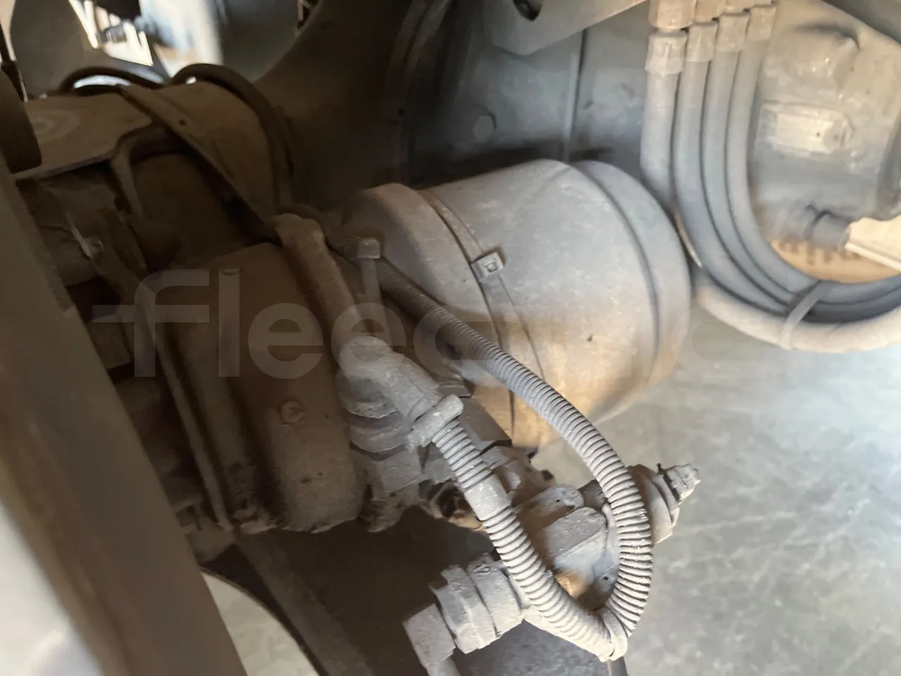 Mercedes-Benz Noge - Second Axle Caliper Brakes Left Side