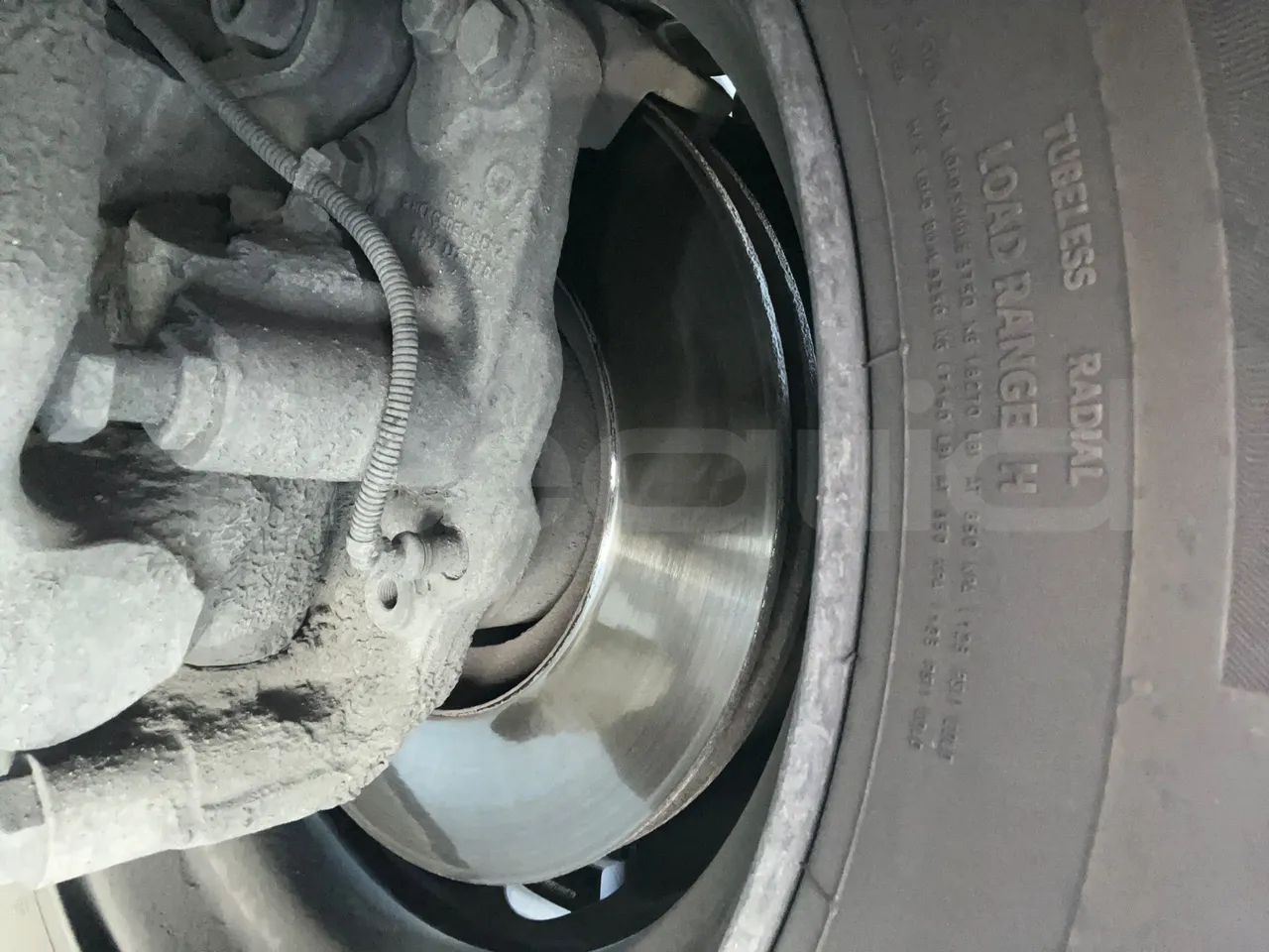 Mercedes-Benz Noge - Third Axle Discs Right Side