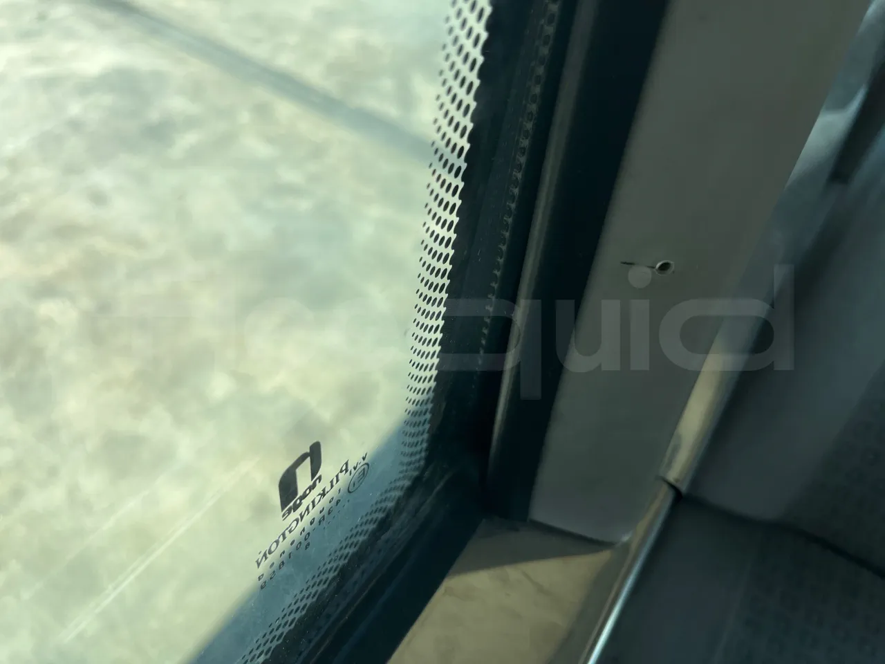 Mercedes-Benz Noge - Roof Hatch 3