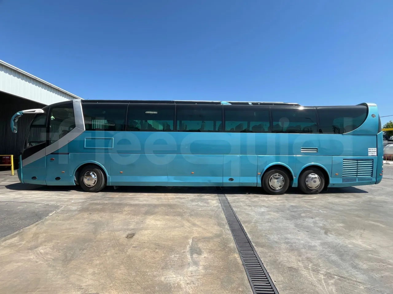 Mercedes-Benz Noge - Left Side