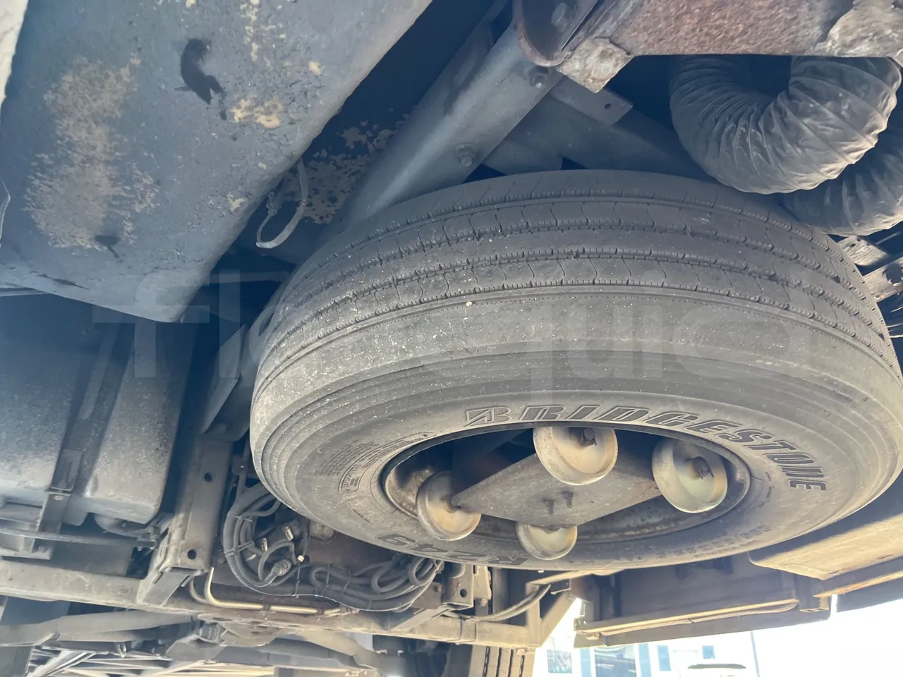 Mercedes-Benz Noge - Spare Tyre