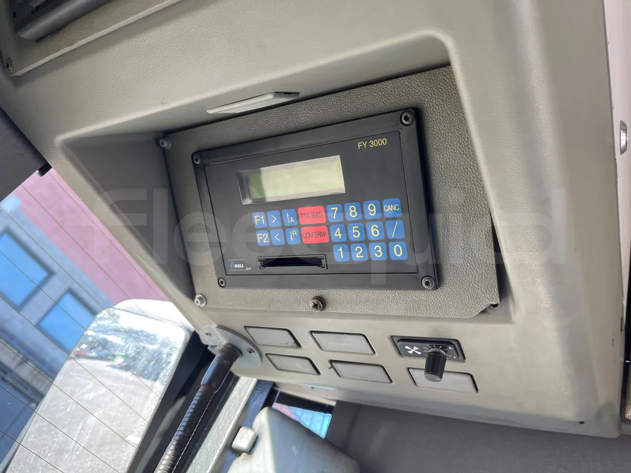 Mercedes-Benz O 530 G- 3P - Euro5 - 260kW - 17.940mt - command unit indicators