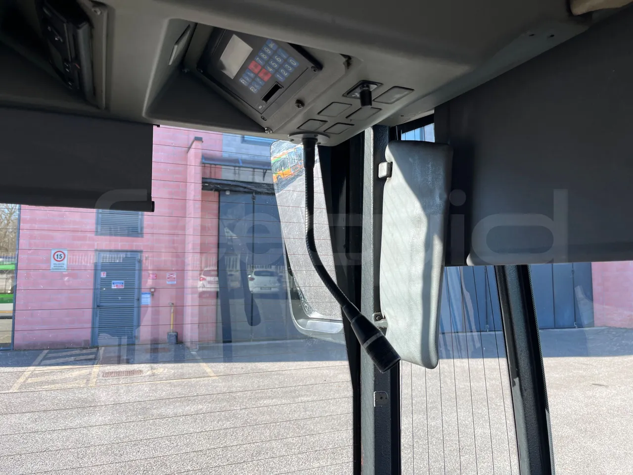 Mercedes-Benz O 530 G- 3P - Euro5 - 260kW - 17.940mt - driver microphone accessories photo