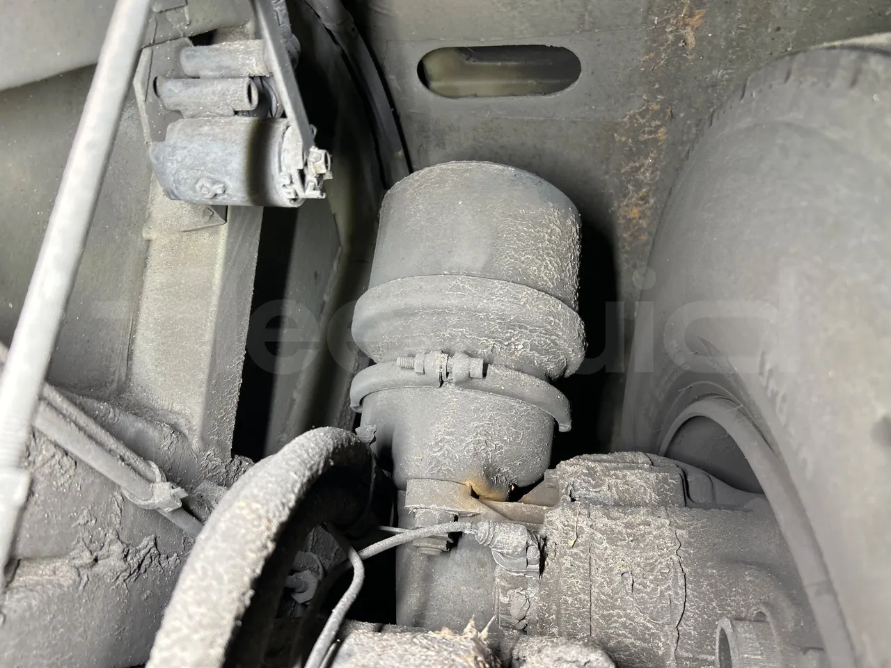 Mercedes-Benz O 530 G- 3P - Euro5 - 260kW - 17.940mt - axle 2 caliper brakes left