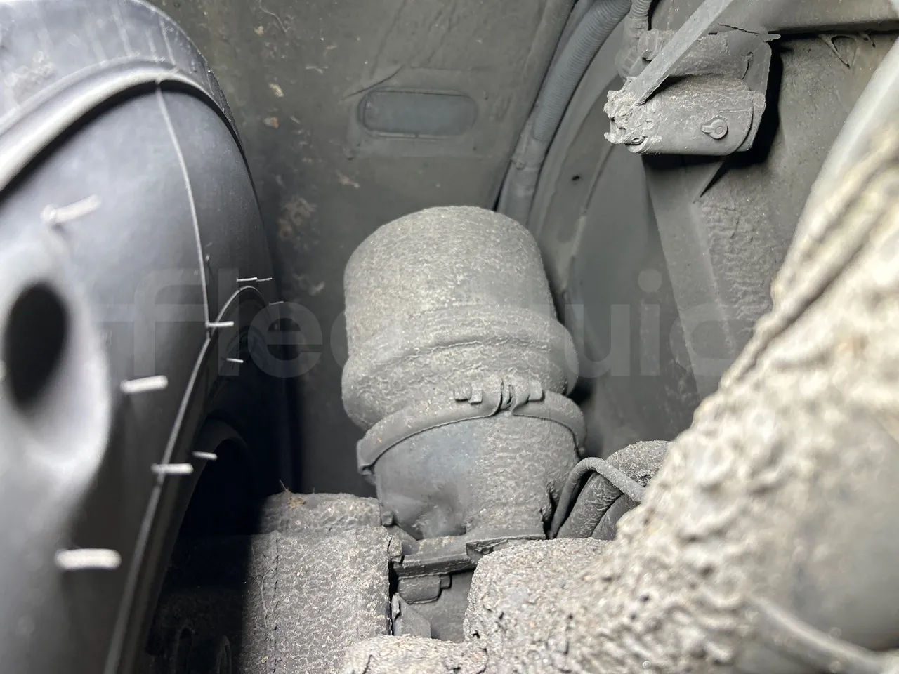 Mercedes-Benz O 530 G- 3P - Euro5 - 260kW - 17.940mt - axel 3 caliper brakes right