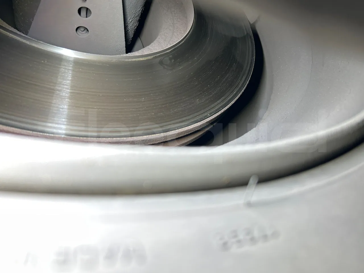 Mercedes-Benz O 530 G- 3P - Euro5 - 260kW - 17.940mt - axle 2 discs left