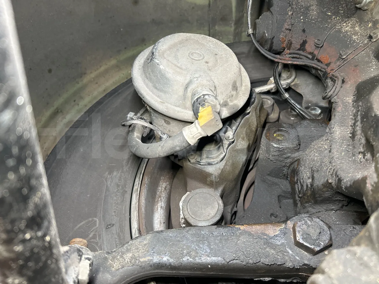 Mercedes-Benz O 530 G- 3P - Euro5 - 260kW - 17.940mt - front brake calipers right