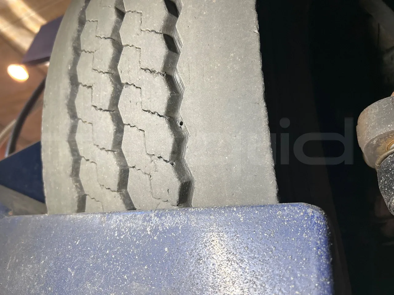 Mercedes-Benz O 530 G- 3P - Euro5 - 260kW - 17.940mt - tread condition front tires right