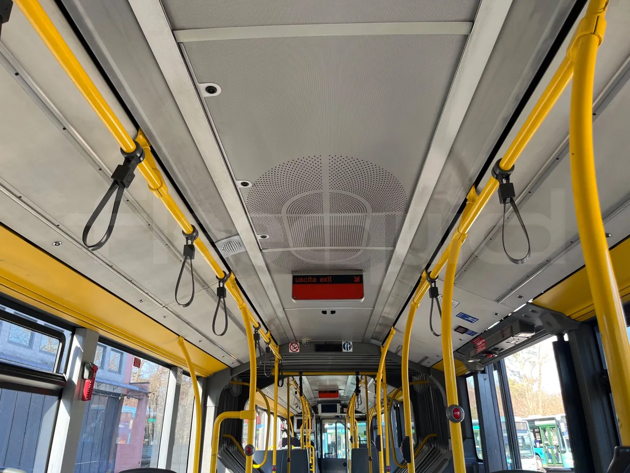 Mercedes-Benz O 530 G- 3P - Euro5 - 260kW - 17.940mt - overhead compartments photo