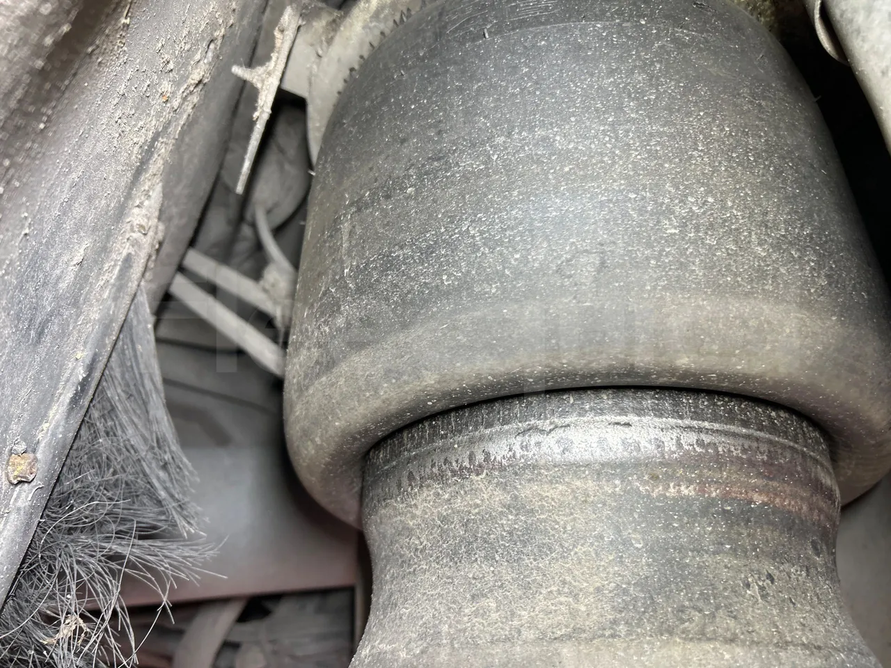 Mercedes-Benz O 530 G- 3P - Euro5 - 260kW - 17.940mt - axle 3 air springs 2 left