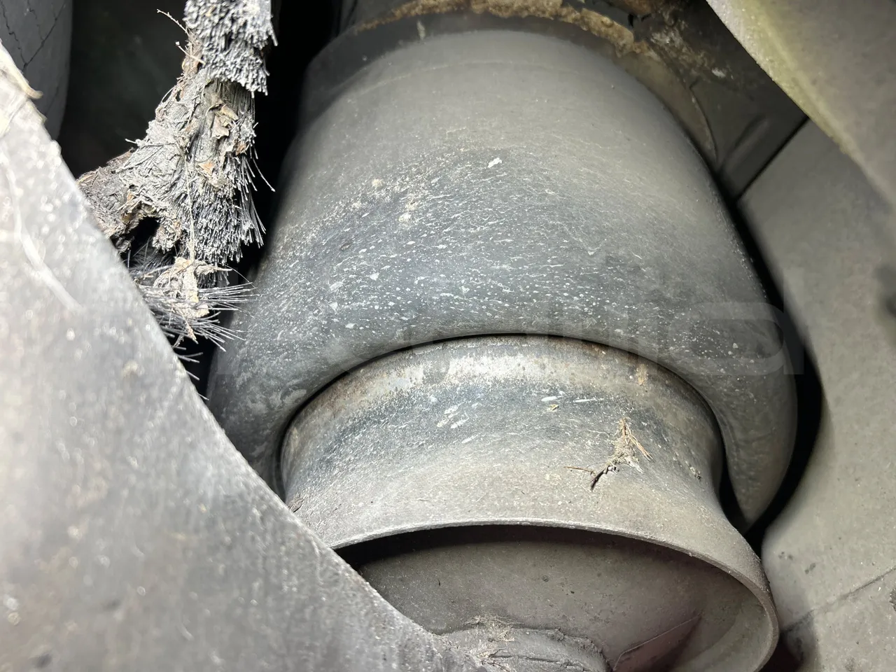 Mercedes-Benz O 530 G- 3P - Euro5 - 260kW - 17.940mt - axle 3 air springs 2 right