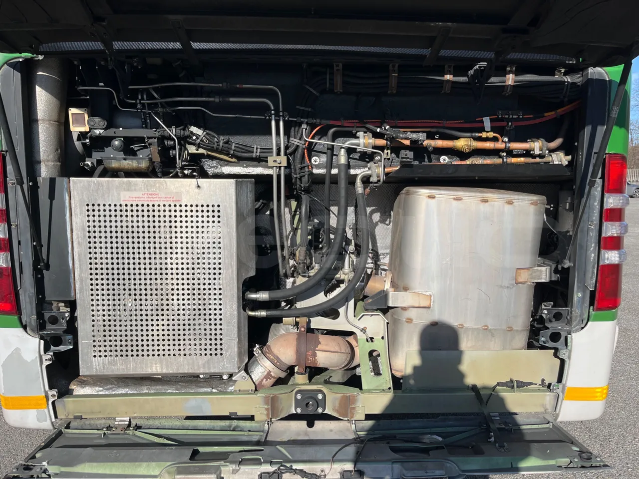 Mercedes-Benz O 530 G- 3P - Euro5 - 260kW - 17.940mt - rear hatch open