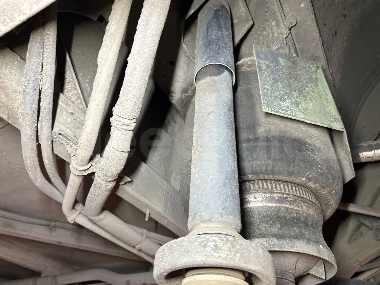 Mercedes-Benz O 530 G- 3P - Euro5 - 260kW - 17.940mt - axel 3 shock absorbers 1 left