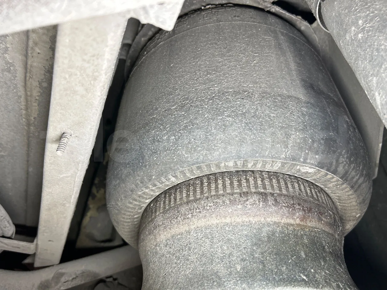 Mercedes-Benz O 530 G- 3P - Euro5 - 260kW - 17.940mt - axel 3 shock absorbers 2 left