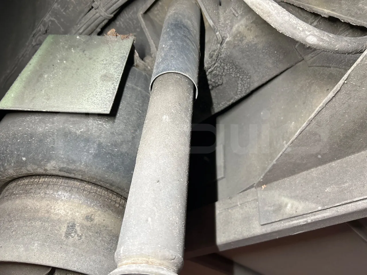 Mercedes-Benz O 530 G- 3P - Euro5 - 260kW - 17.940mt - axel 3 shock absorbers 1 right